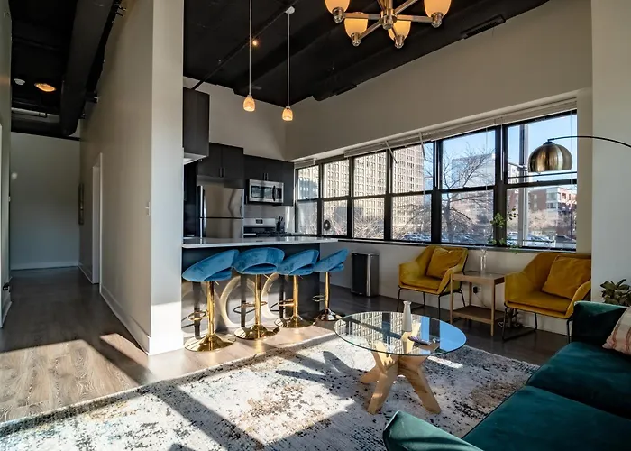 Slumber - Mccormick 3* Chicago