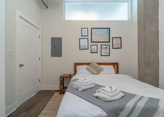 Slumber - Mccormick 3* Chicago